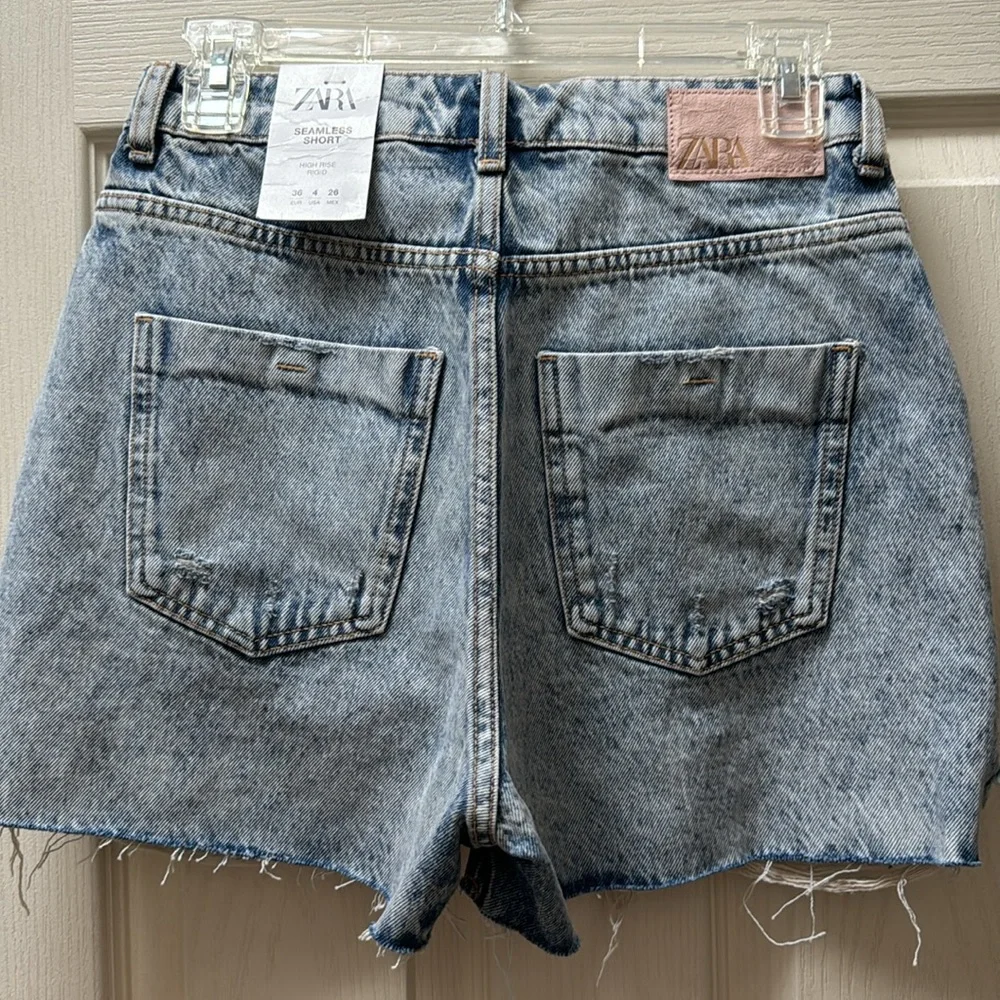 NWT Zara Seamless Short High Rise Rigid - Picture 2 of 3